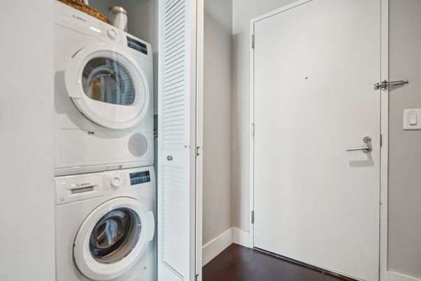 Interior, Utility Closets, Washer, Wood Texture Flooring