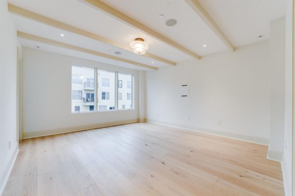 Empty room, Interior, Recessed Lighting, Wooden Beams, Wood Texture Flooring