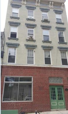 Exterior, Facade, Brick Facade, Rowhouse