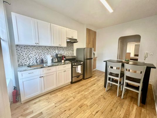 Dining room, Interior, Kitchen, Stainless Steel Appliances, Wood Texture Flooring