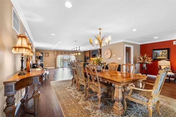 Chandelier, Dining room, Interior, Recessed Lighting, Wood Texture Flooring