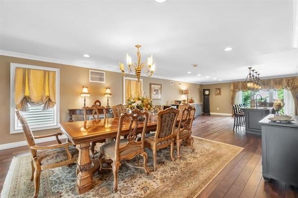 Chandelier, Dining room, Interior, Recessed Lighting, Wood Texture Flooring