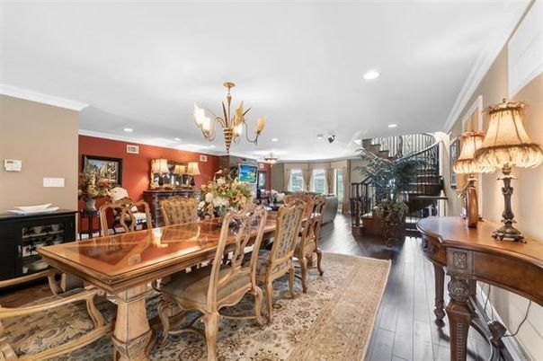 Chandelier, Dining room, Interior, Living room, Recessed Lighting, Wood Texture Flooring