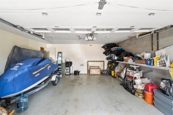 Garage, Interior