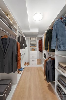 Interior, Walk-in Closets, Wood Texture Flooring