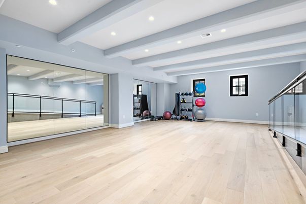 Fitness Equipment, Interior, Recessed Lighting, Wood Texture Flooring