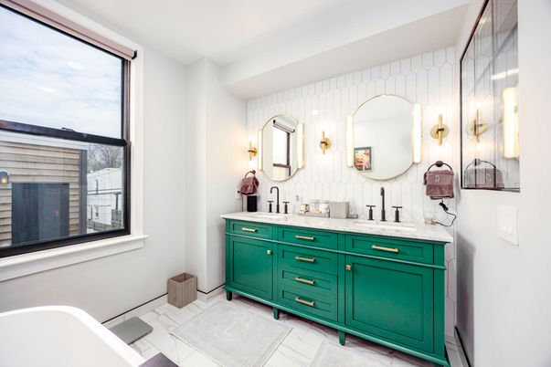 Bathroom, Dual Sink Vanities, Interior