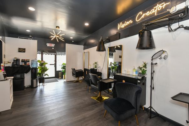 Interior, Pendant Lights, Recessed Lighting, Wood Texture Flooring