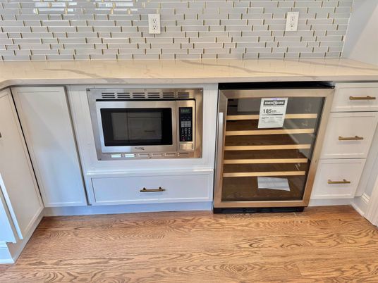 Interior, Stainless Steel Appliances, Wood Texture Flooring