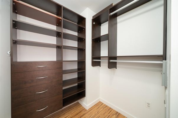 Interior, Walk-in Closets, Wood Texture Flooring