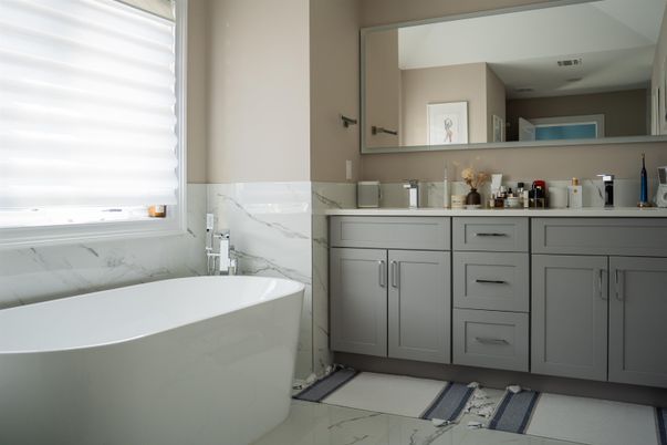 Bathroom, Free Standing Baths, Interior, Marble, Marble Walls
