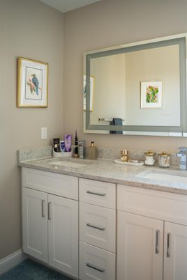 Bathroom, Dual Sink Vanities, Interior