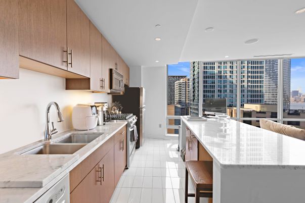 Interior, Kitchen, Recessed Lighting, Water