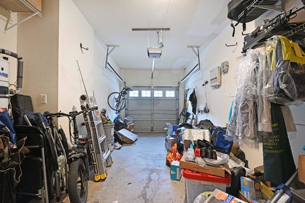 Garage, Interior