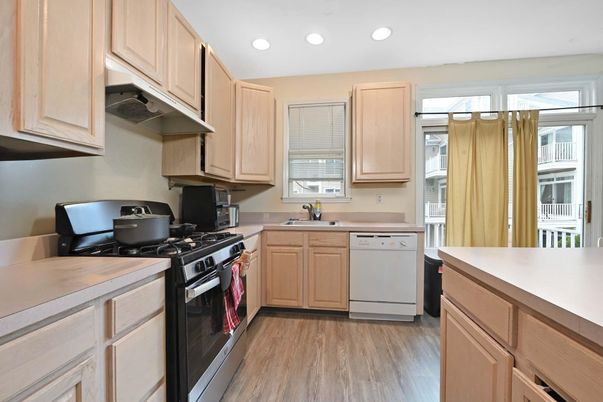 Interior, Kitchen, Recessed Lighting, Wood Texture Flooring