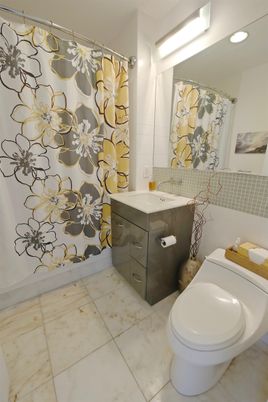 Bathroom, Interior, Recessed Lighting