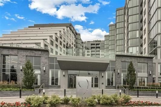 Exterior, Facade, Condo Building