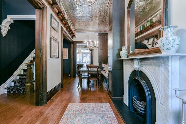 Chandelier, Dining room, Fireplace, Interior, Wood Texture Flooring