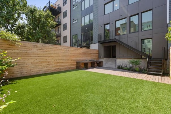 Backyard, Exterior, Facade, Modern