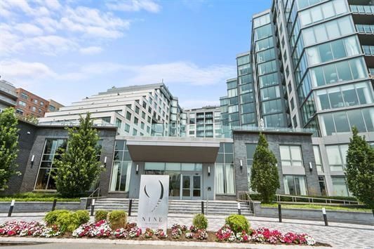 Exterior, Facade, Condo Building