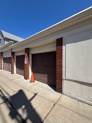 Detached Garage, Exterior
