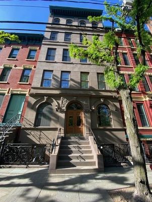 Exterior, Facade, Brownstone