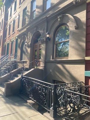 Exterior, Facade, Brownstone