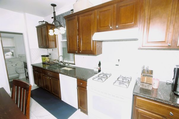 Interior, Kitchen, Pendant Lights