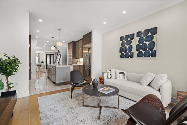 Interior, Kitchen, Living room, Pendant Lights, Recessed Lighting, Stainless Steel Appliances