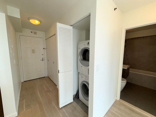 Interior, Utility Closets, Washer, Wood Texture Flooring
