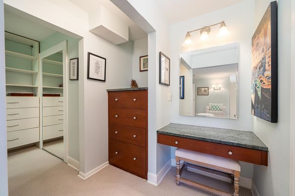 Interior, Walk-in Closets