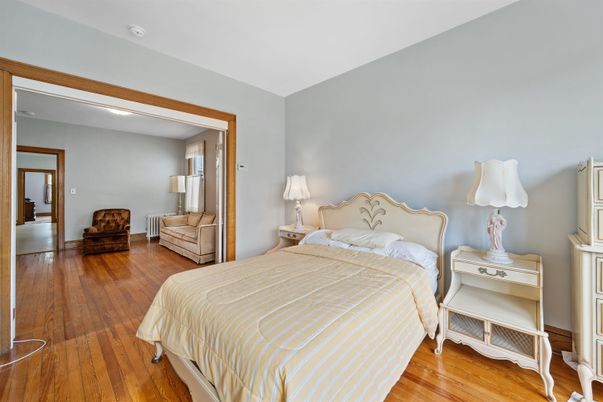 DE Listing image placeholder