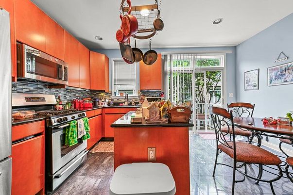 Dining room, Interior, Kitchen, Recessed Lighting, Stainless Steel Appliances