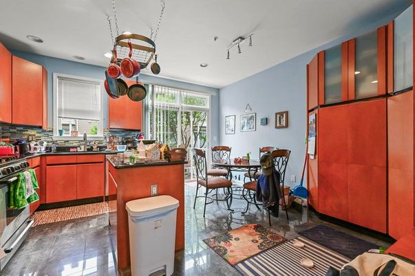 Dining room, Interior, Kitchen, Recessed Lighting