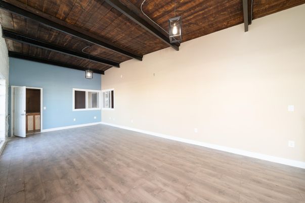 Empty room, Interior, Pendant Lights, Wooden Beams, Wooden Ceilings, Wood Texture Flooring