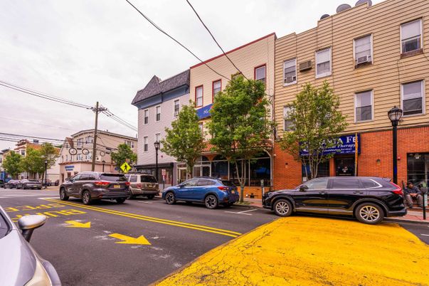 Exterior, Facade, Brick Facade, Rowhouse