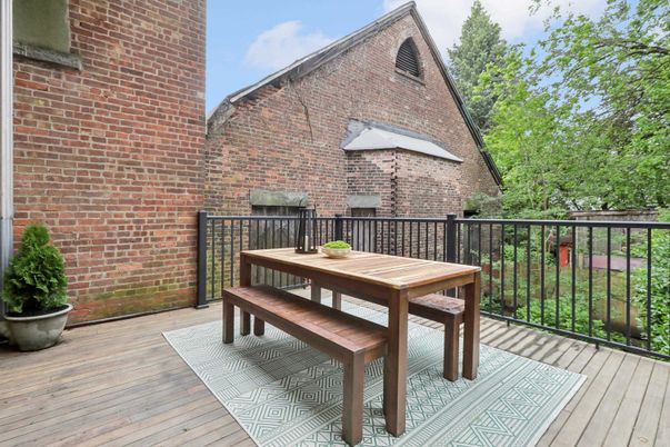 Exterior, Wood Texture Flooring