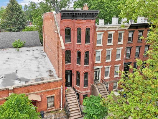 Exterior, Facade, Brick Facade, Rowhouse
