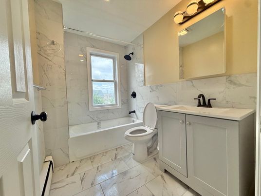 Bathroom, Interior, Marble, Marble Walls, Recessed Lighting