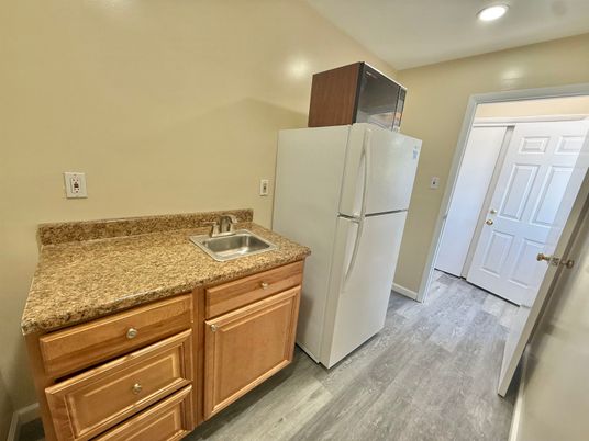 Interior, Kitchen, Recessed Lighting, Wood Texture Flooring