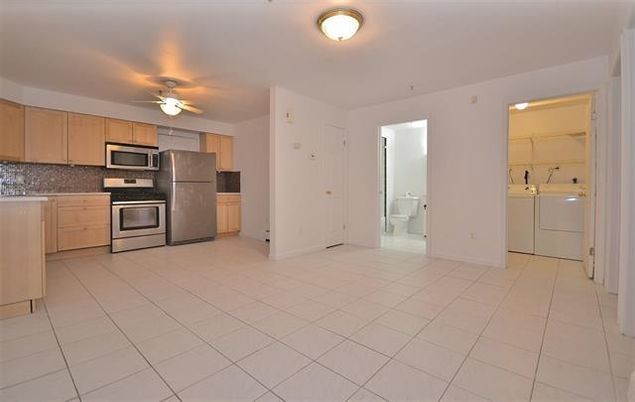 Interior, Kitchen, Stainless Steel Appliances, Washer