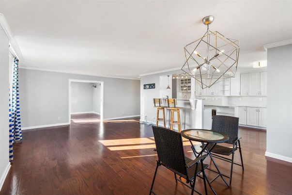 Dining room, Interior, Kitchen, Pendant Lights, Wood Texture Flooring