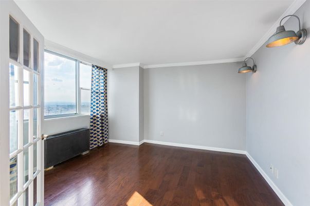 Empty room, Interior, Water, Wood Texture Flooring