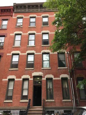 Exterior, Facade, Brick Facade, Rowhouse