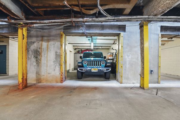 Garage, Interior