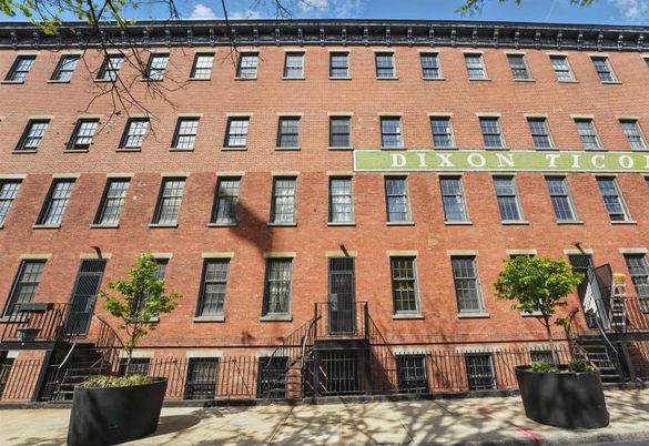 Exterior, Facade, Brick Facade, Rowhouse