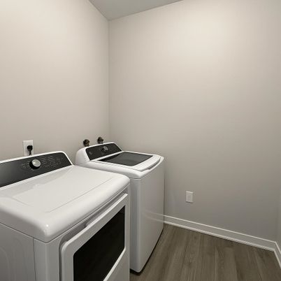 Interior, Washer, Wood Texture Flooring