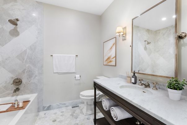 Bathroom, Interior, Recessed Lighting