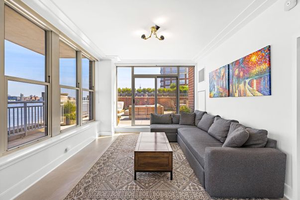 Interior, Living room, Water