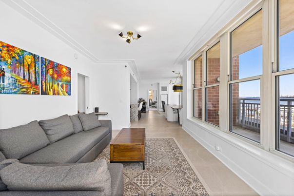 Interior, Living room, Water